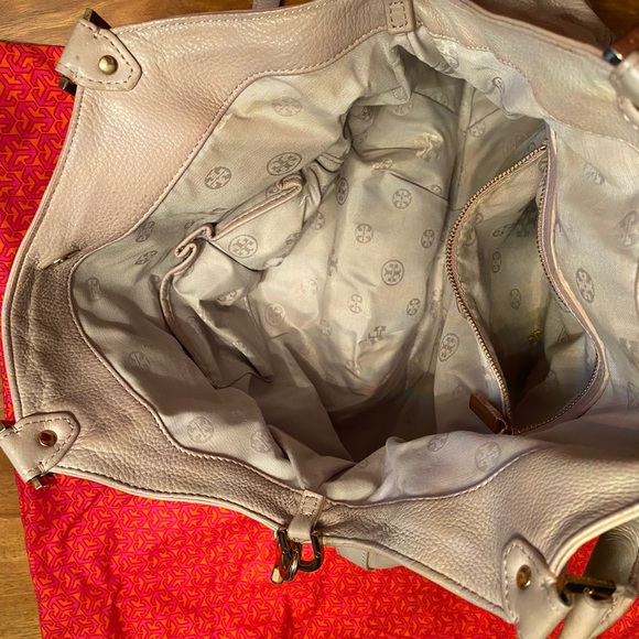 Tory Burch purse - Picture 5 of 8